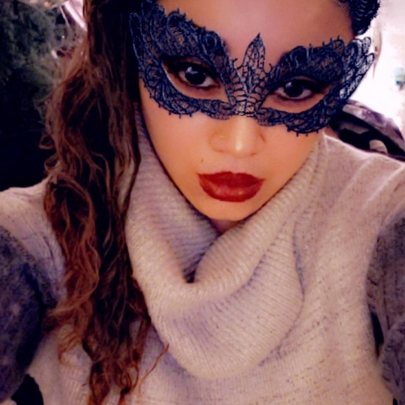 Meet your Posher, Diamond - Picture 5 of 8